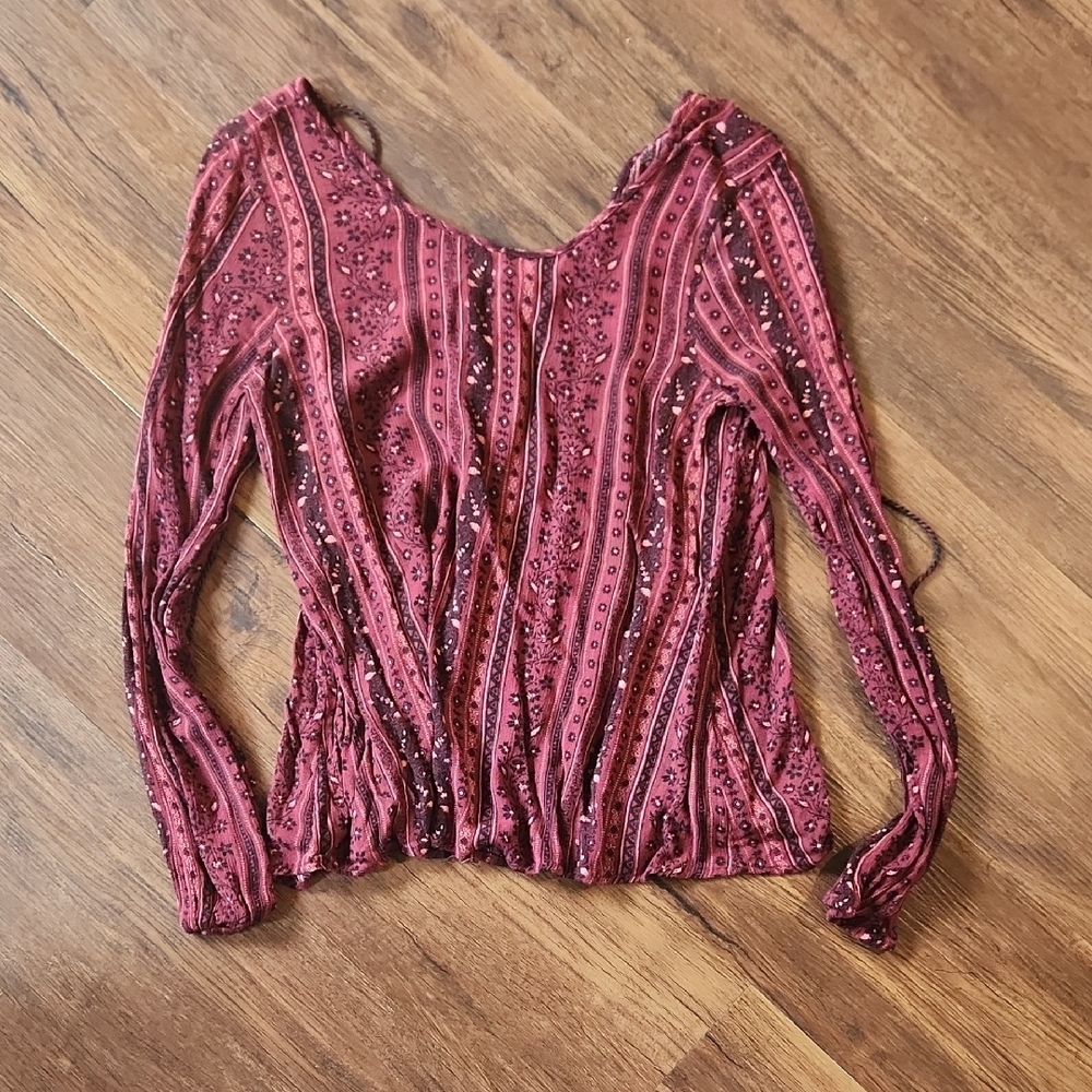 Women's Red Patterned Top